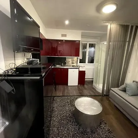 Magnifique Studio Champs-elysee Апартаменты Париж