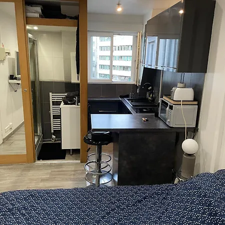 Magnifique Studio Champs-elysee 아파트 *